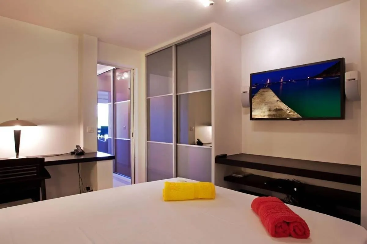4BR - Futuristic Villa Gustavia
