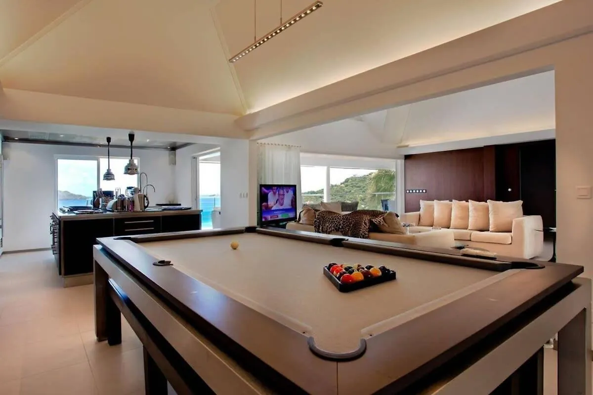 4BR - Futuristic Villa Gustavia